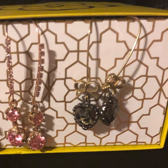 Betsey Johnson Earrings - Picture 3 of 3
